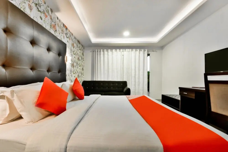 OYO 18404 Pebble Shore Resort