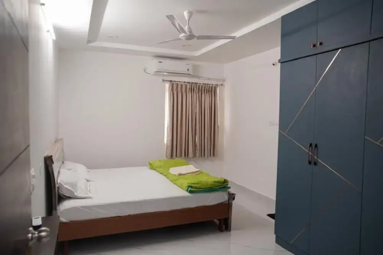 Karthikeya Guest Inn