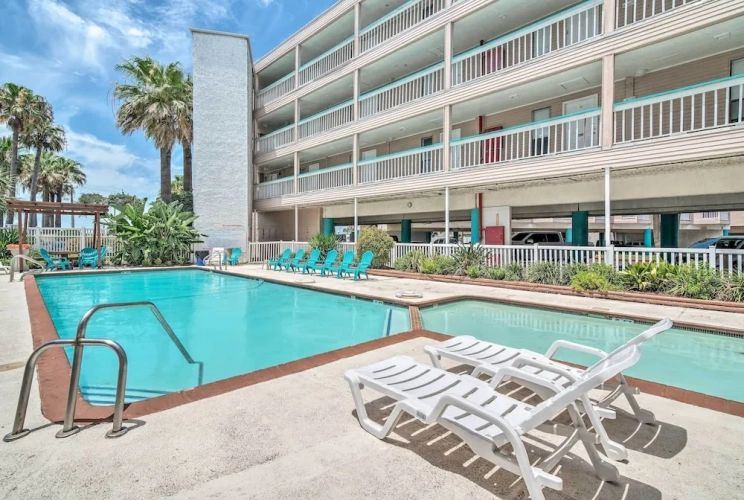 1 Bedroom Apartment with balcony