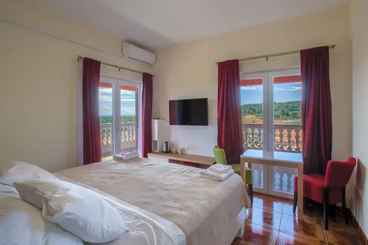 Hotel Livadic