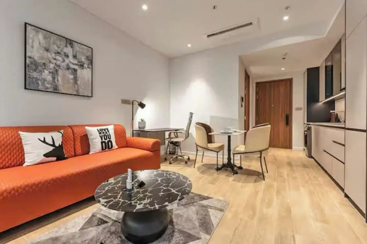 1 Bedroom Grand Club Suite with city view
