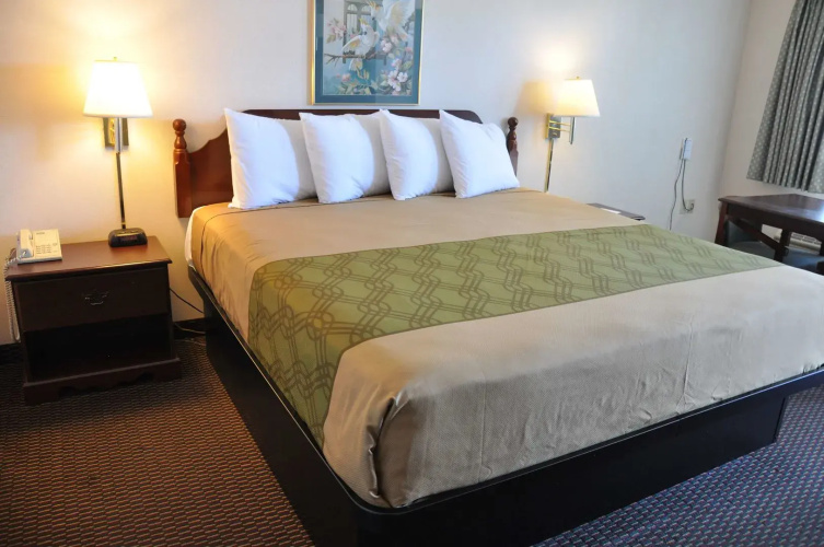 Castro Valley Inn