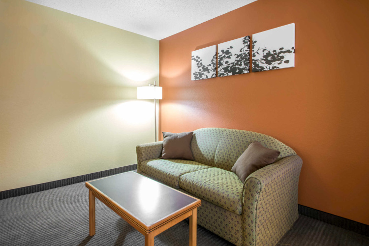 Quadruple Suite