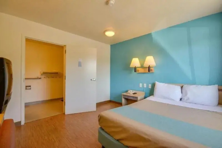Rodeway Inn