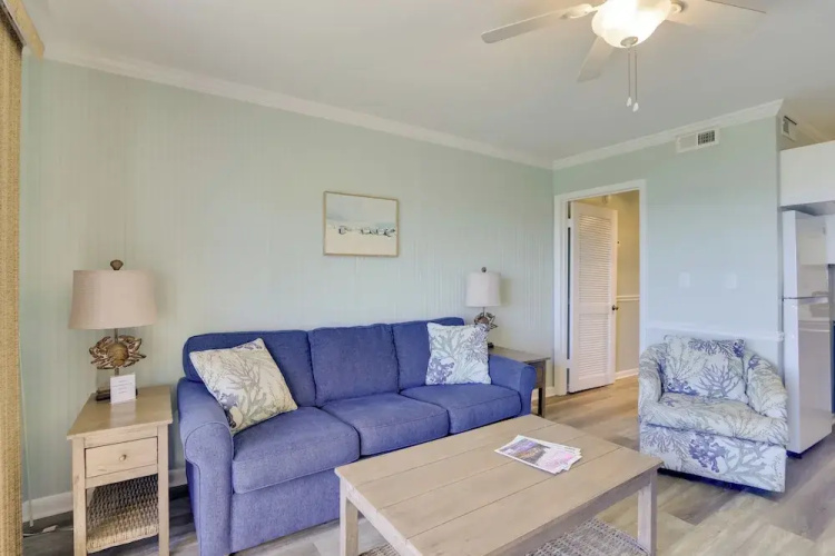 Oceanfront Condo! Breakers 210 w/ Sunrise Views