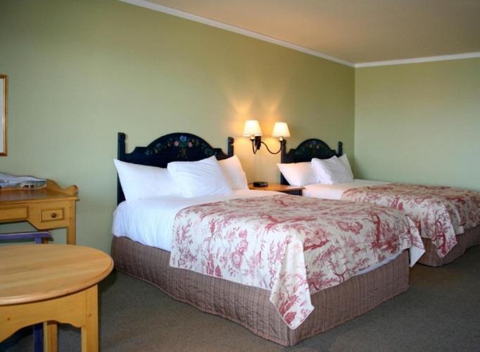 Standard Quadruple room with sea view