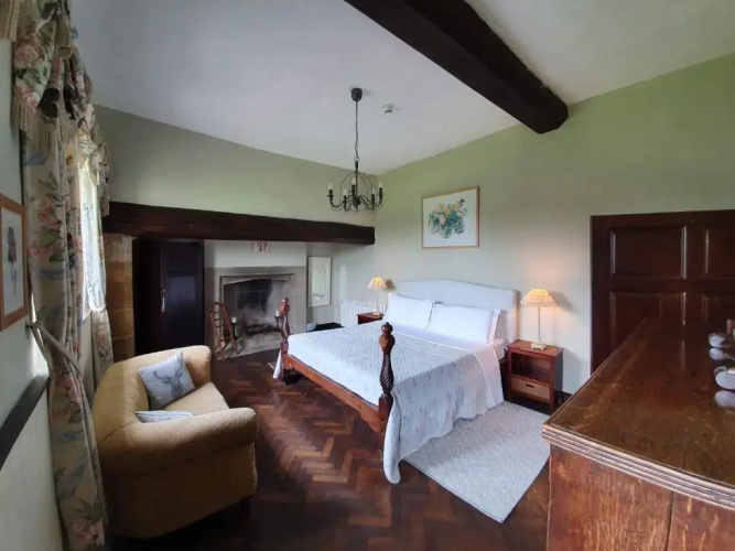 Braithwaite Hall Apartment