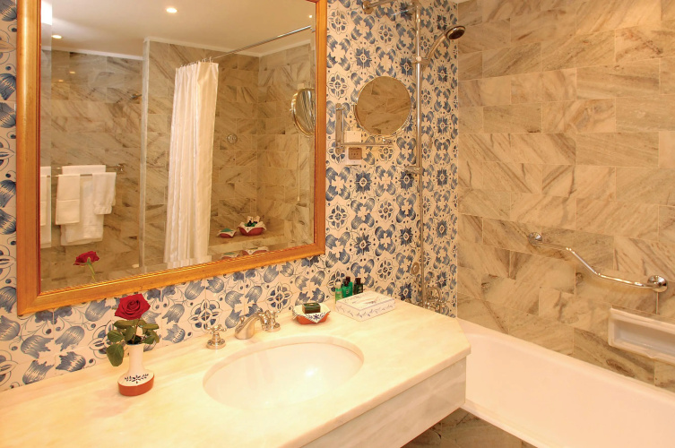 Dona Filipa Hotel photo 11