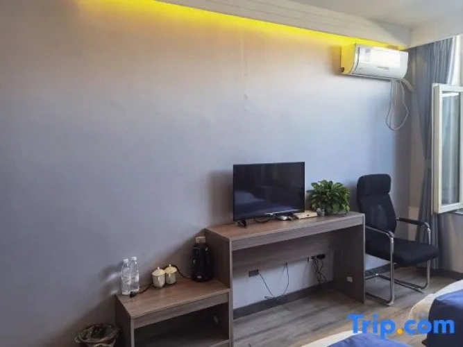 Economy Suite