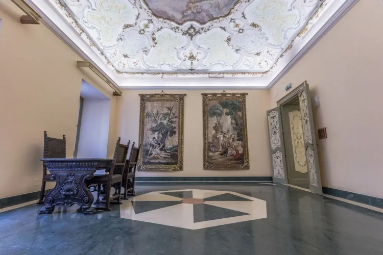 Nuccio Palace