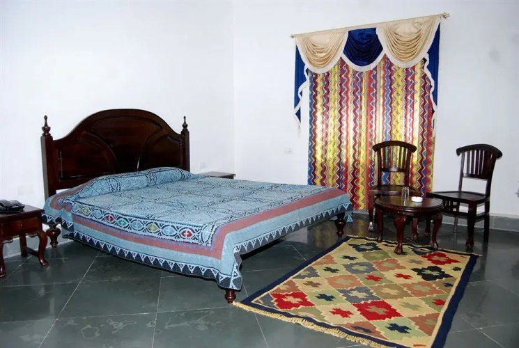 Chandra Hill Resort