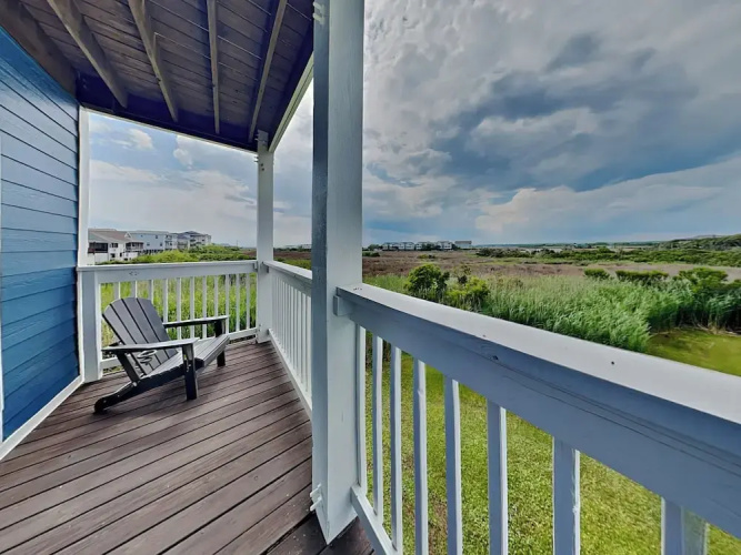 Otter Oasis by Topsail Realty