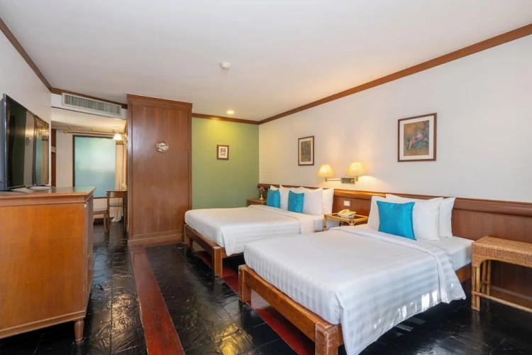 Superior Quadruple room