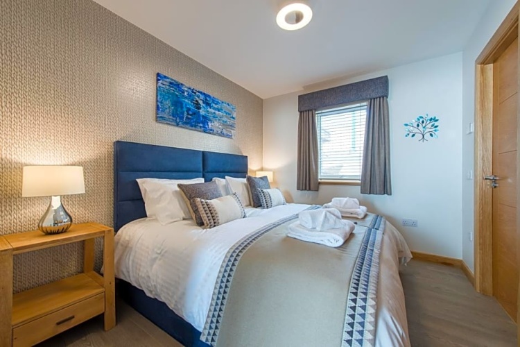 2 Bedrooms Villa