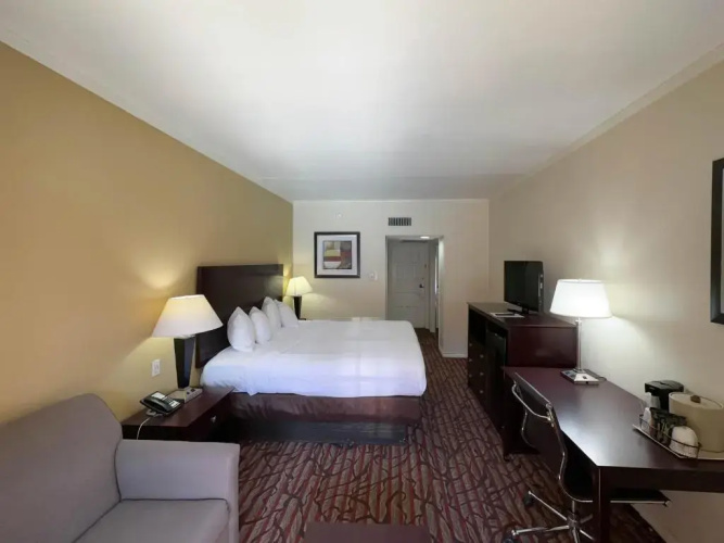 Studio 6 Suites - Dallas, TX - Downtown