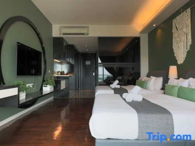 Superior room with river view