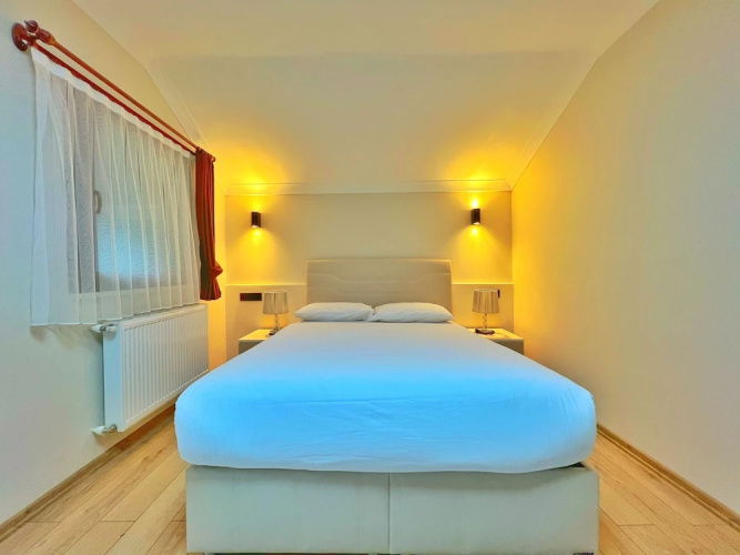 Raha Villa Bungalow