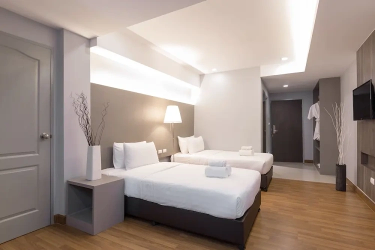 Deluxe Twin room with balcony