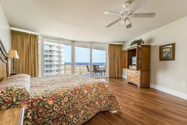 Crc1009 2 Bedroom Condo