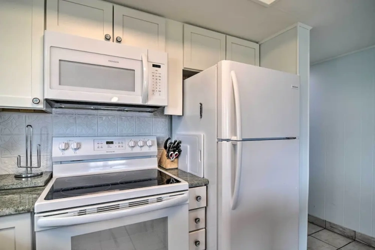 3 Bedrooms Apartment