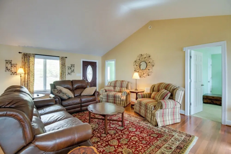 Smith Mountain Lake Getaway w/ Private Dock!