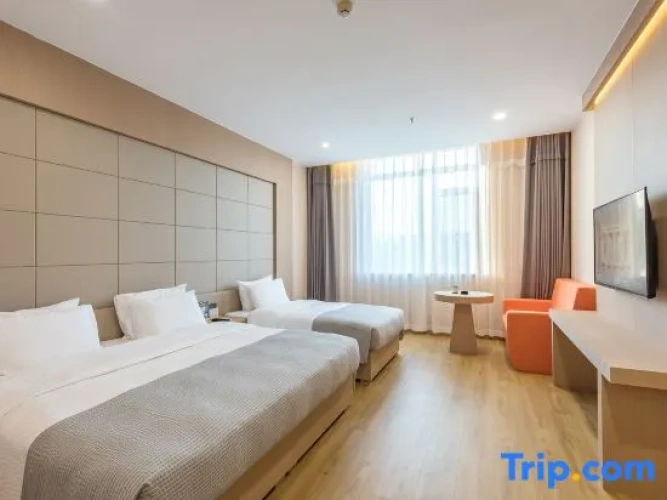 Standard Twin Family room
