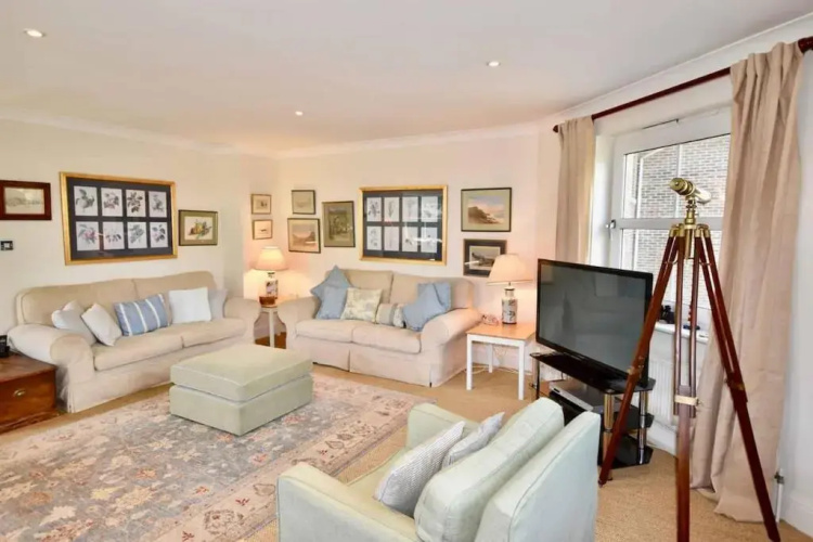 16 Solent Landing