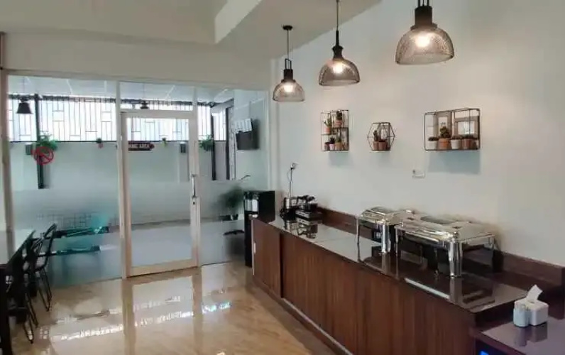 Lucky Hotel