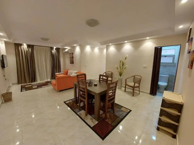 2 Bedrooms Apartment