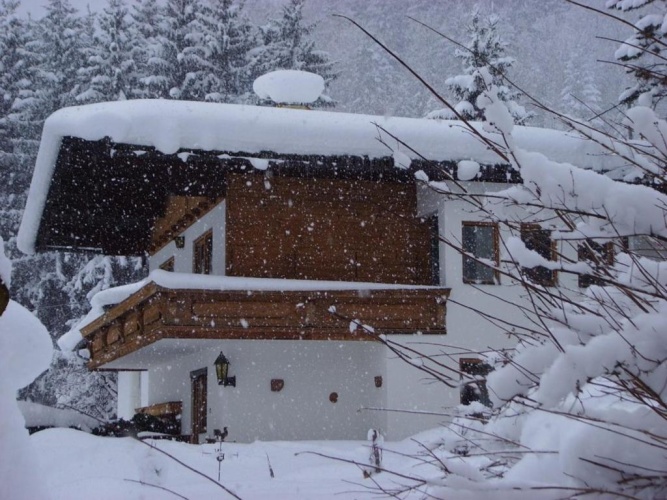 6 Bedrooms Cottage