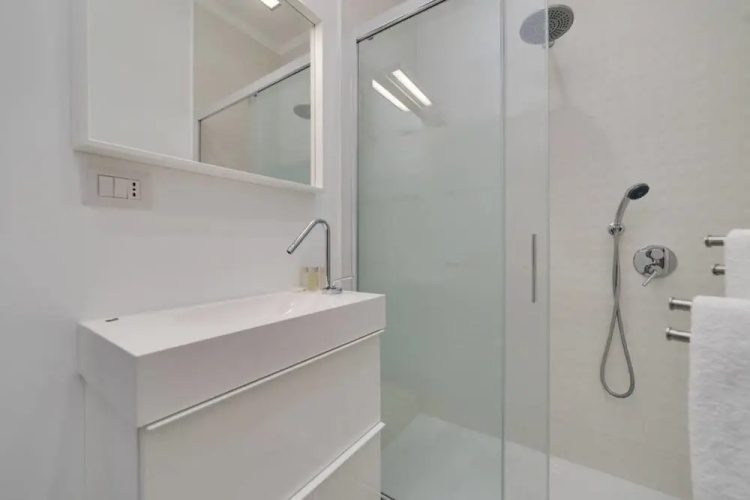 Large and Bright Flat in Prati /up to 9 Guests