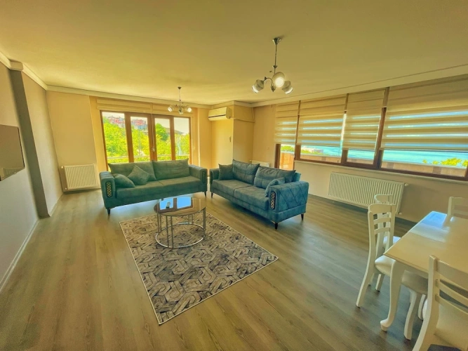 Apartment with sea view
