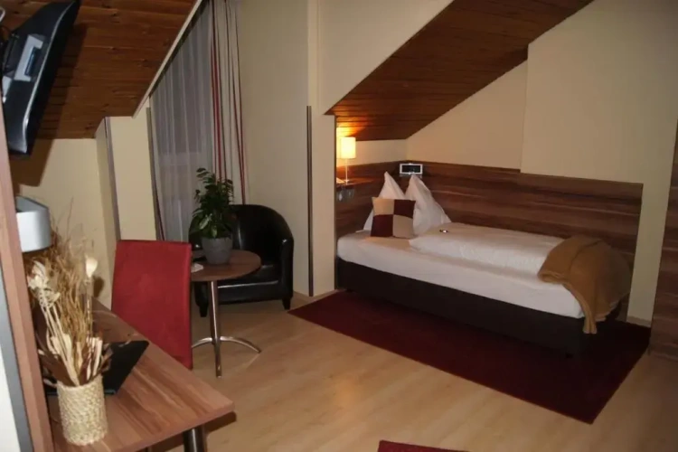 Standard Single room