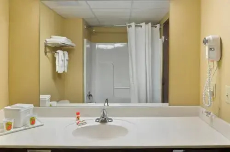 Bethel Inn & Suites