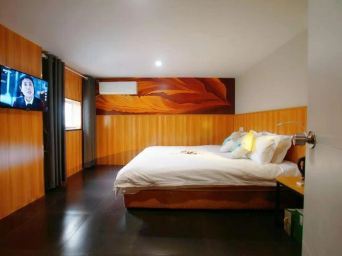 Luke Hotel