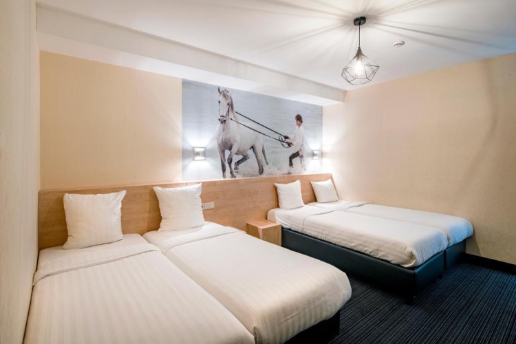 Economy No Window Quadruple room
