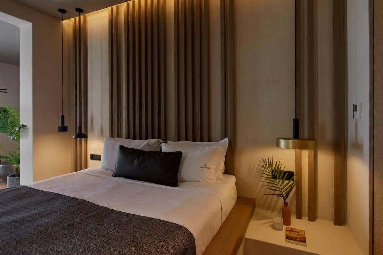 Halcyon Days Suites