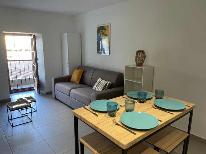 1 Bedroom Apartment
