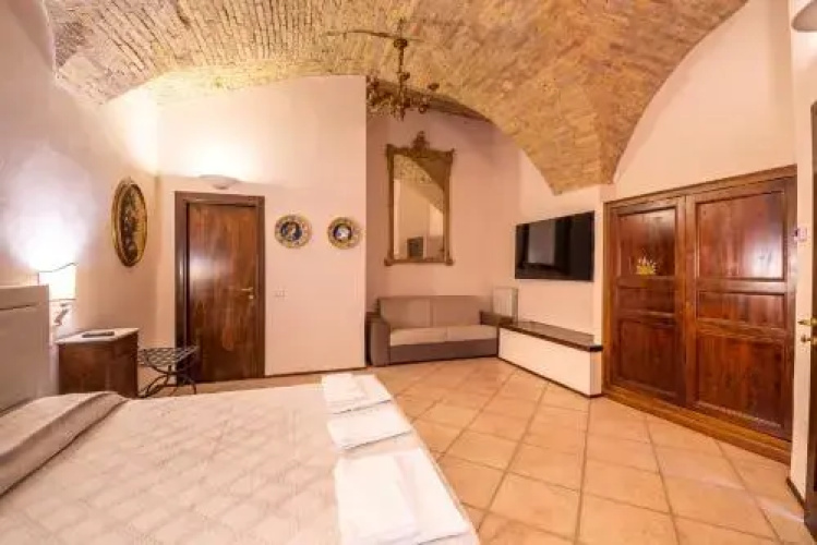 Trevi Hotel