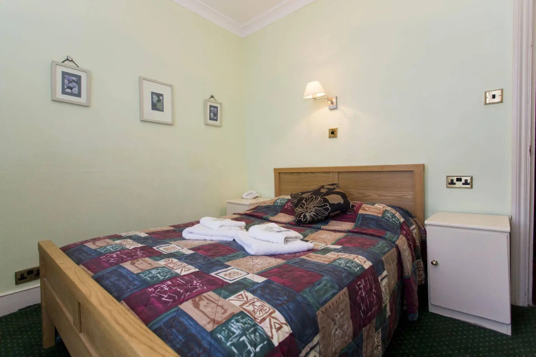 Ridgeway Hotel