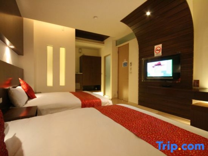 Standard Double Basement room