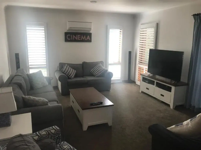 3 Bedrooms Cottage