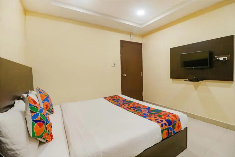 Fabhotel Champion Residency