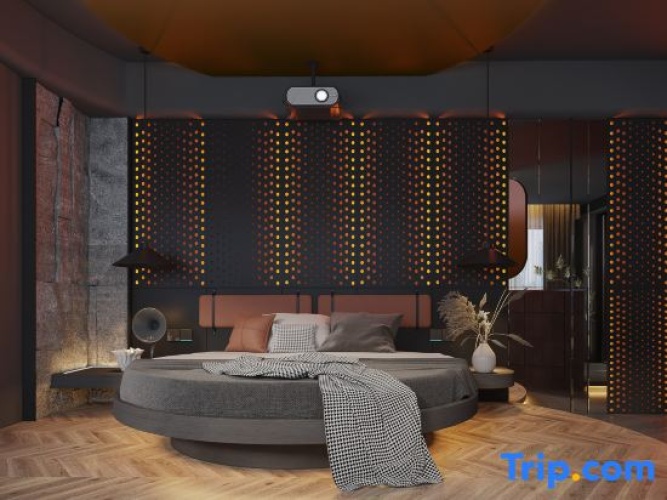 Standard room with city view