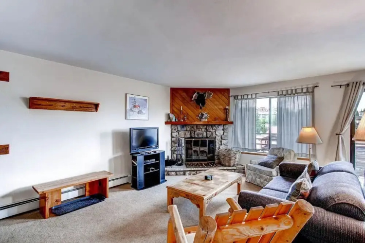 205 F Buffalo Ridge 2 Br condo by RedAwning