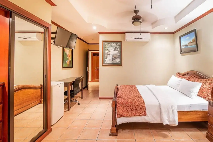 Hotel Casa Roland San Jose