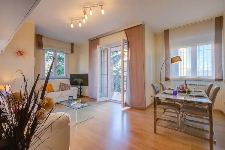 Alel Classy And Chic Apartment