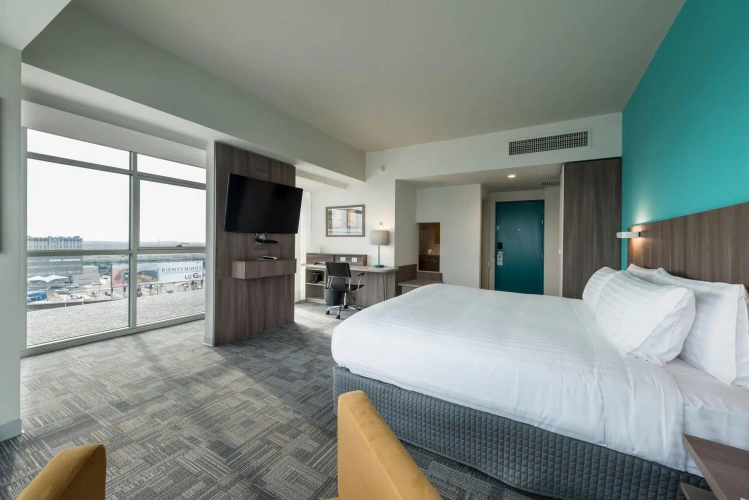 Standard Double room with city view