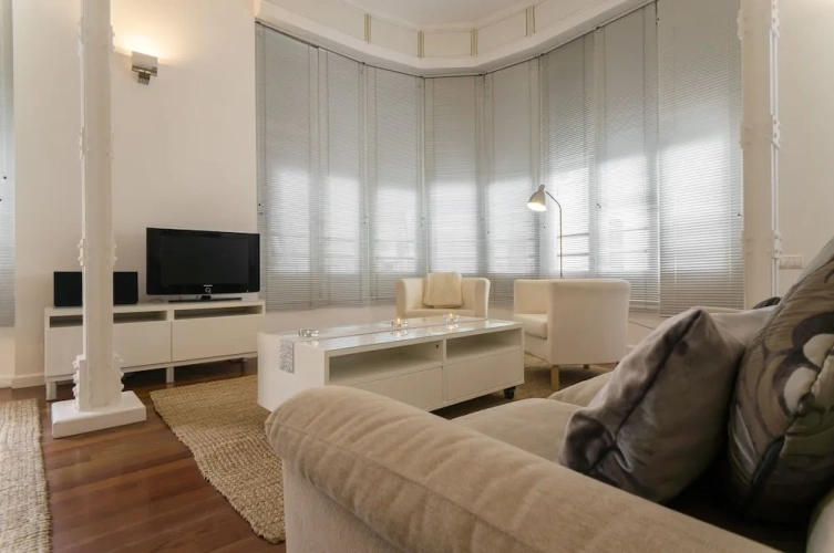 1 Bedroom Apartment with city view
