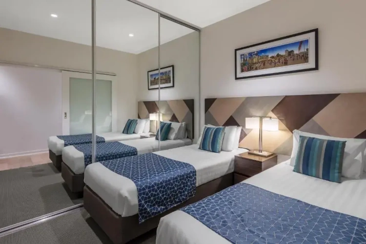 2 Bedrooms Apartment